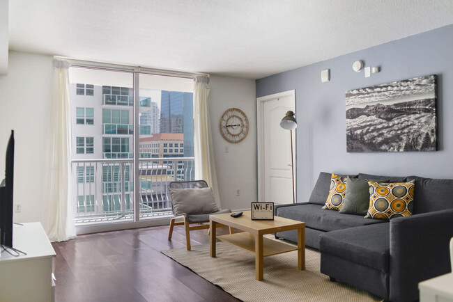 Foto del edificio - 1200 Brickell Bay Dr