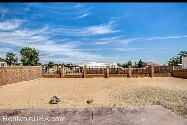 Foto del edificio - 4 br, 2 bath House - 13932 Topmast Dr