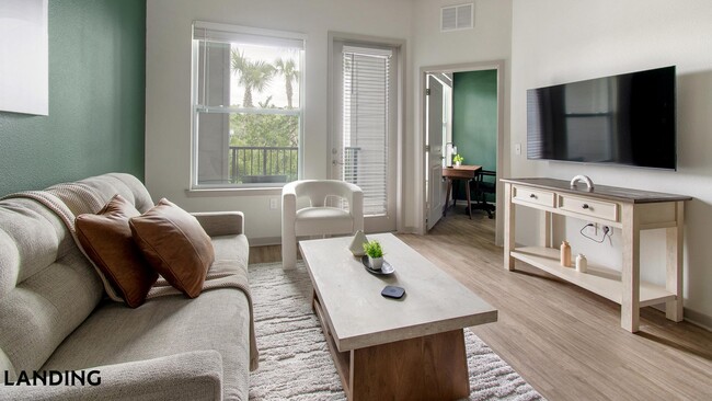 Building Photo - 7311 Baymeadows Way