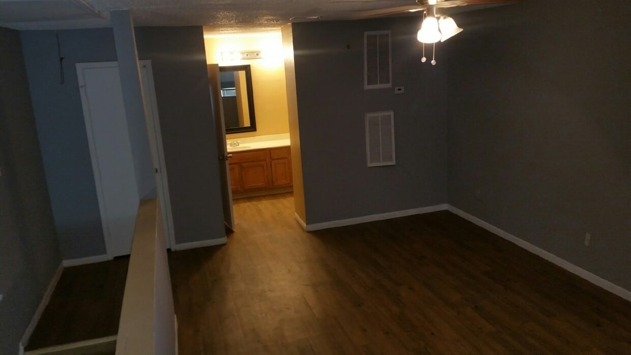 2119 Greenbriar Colony Dr, Houston, TX 77032 Townhome Rentals in