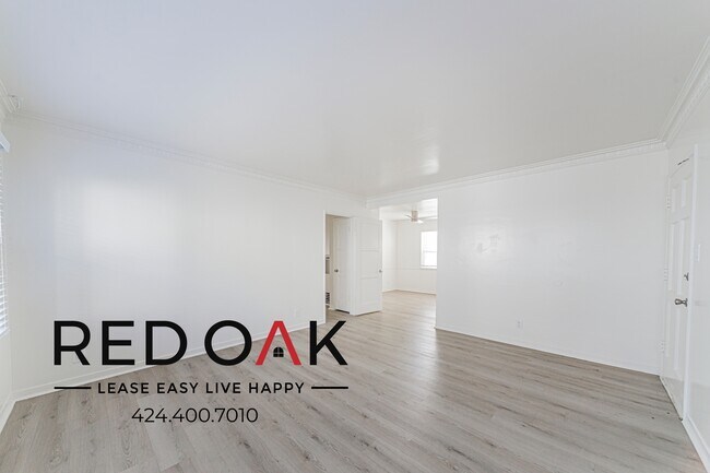 Foto del edificio - 6067 David Ave