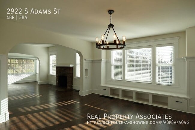 Building Photo - 2922 S Adams St
