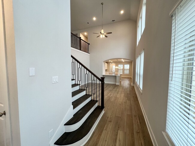 Building Photo - 18426 Palmetto Vw Dr