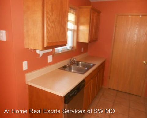 Foto del edificio - 1122 N Ohara Ave