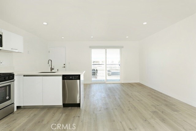 Foto del edificio - 6745 Laurel Canyon Blvd