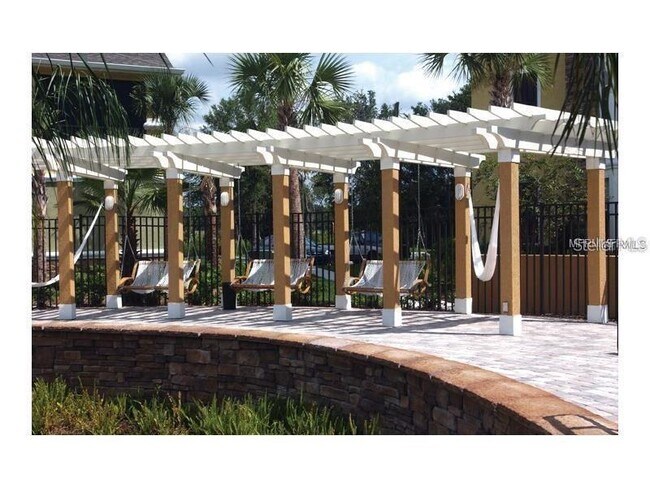 Foto del edificio - 10021 Courtney Palms Blvd