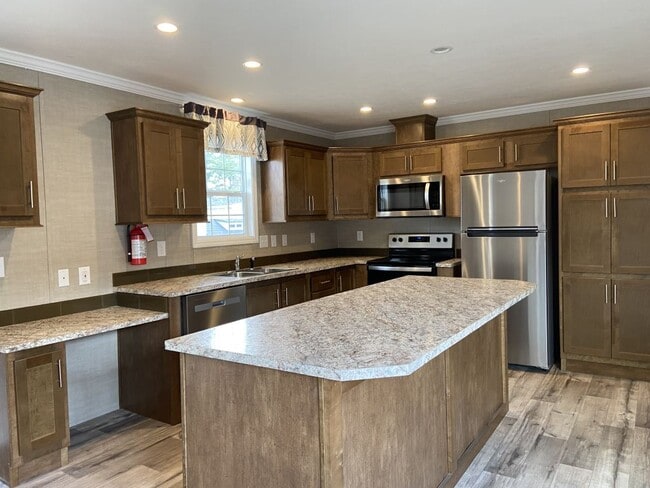 Building Photo - 4 Mink Ct