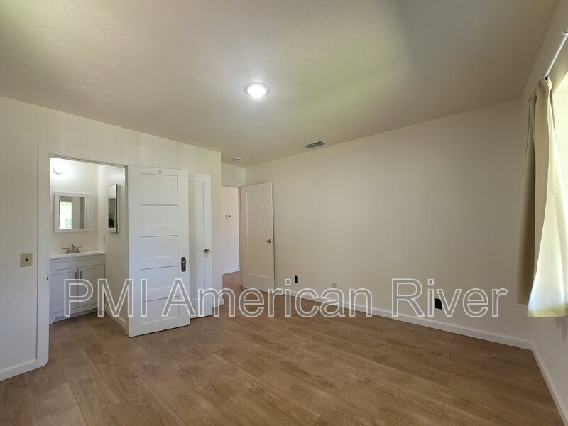 Foto principal - 619 Williams St