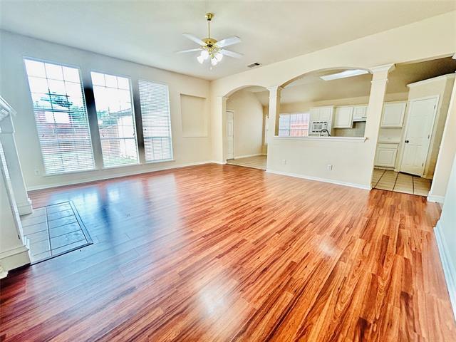 Building Photo - 11741 Waterford Ln