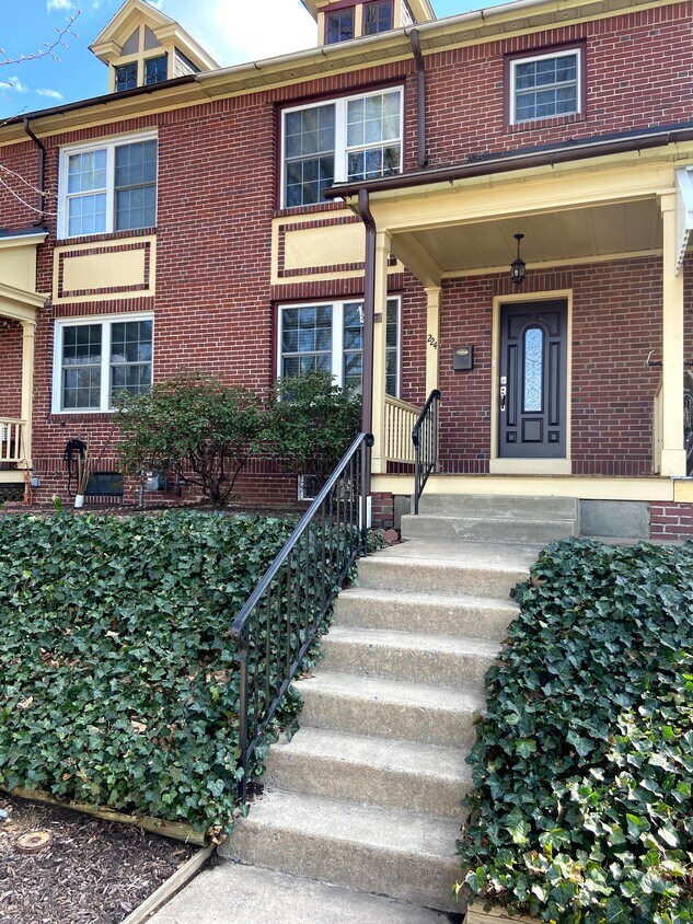 224 Spruce St, Reading, PA 19611 House Rental in Reading, PA