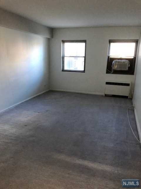 Foto del edificio - 421 Park Pl
