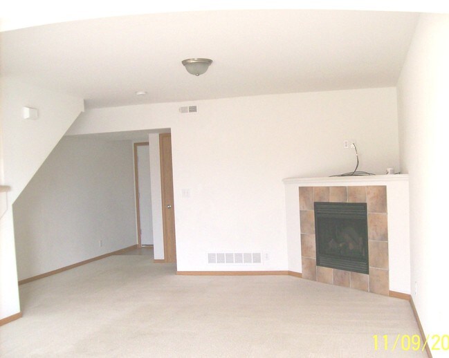 Living - 1200 Pebblecreek Dr