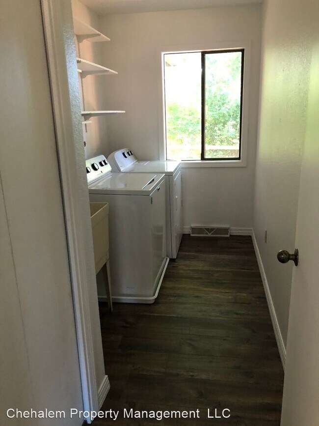 Foto del edificio - 3 br, 2 bath House - 308 E. Oxford St.