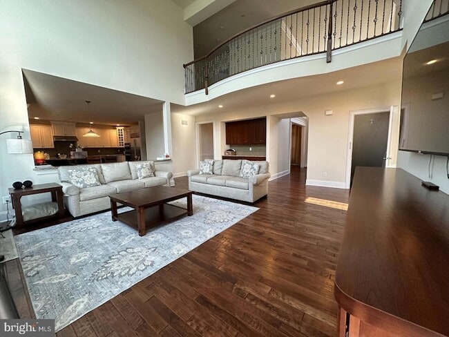 Building Photo - 124 Odyssey Dr