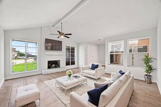 Building Photo - 2223 Courtney Ct