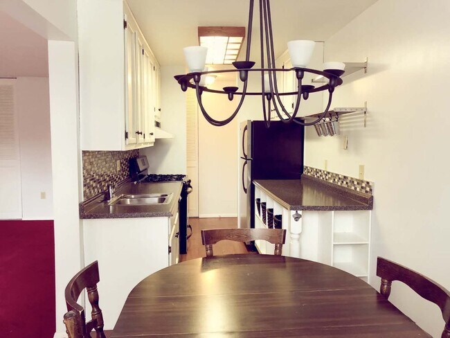 Foto del edificio - 10 Shrewsbury Green Dr