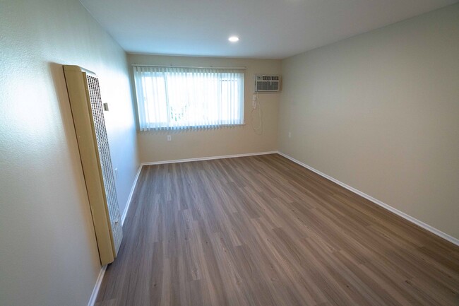 Foto del interior - 5405 Lindley Avenue