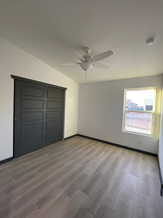 Building Photo - 809 HC Gilbert Minjares Dr