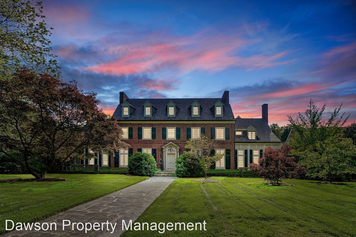 Foto principal - 2 br, 2 bath House - 1917 Queens Road