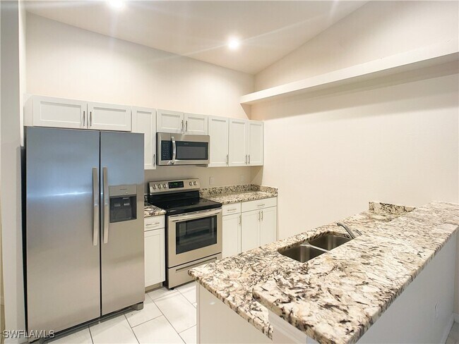 Foto del edificio - 3613 SW 8th Pl