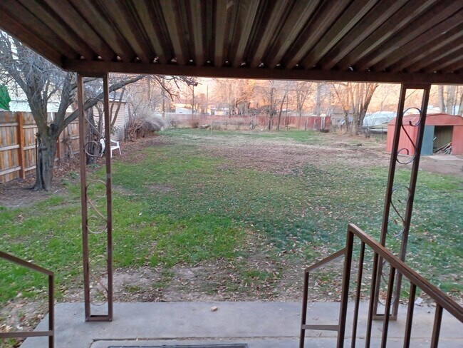 patio trasero - 149 E 700 S
