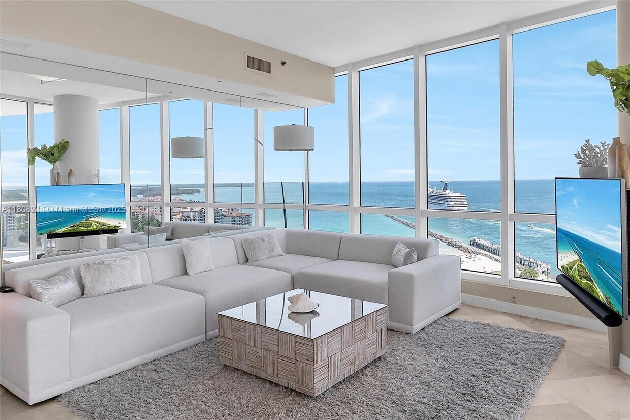 Foto principal - 100 South Pointe Dr