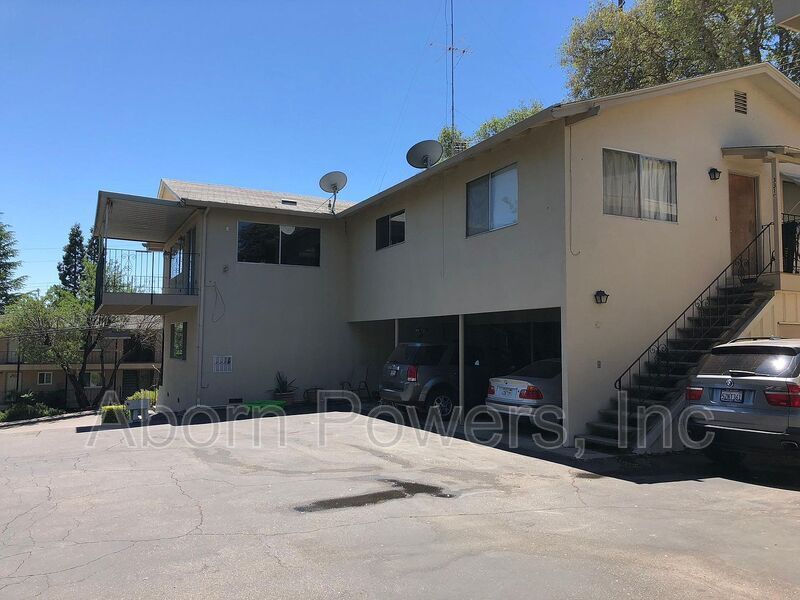 Foto del edificio - 333-333 Huntley Ave