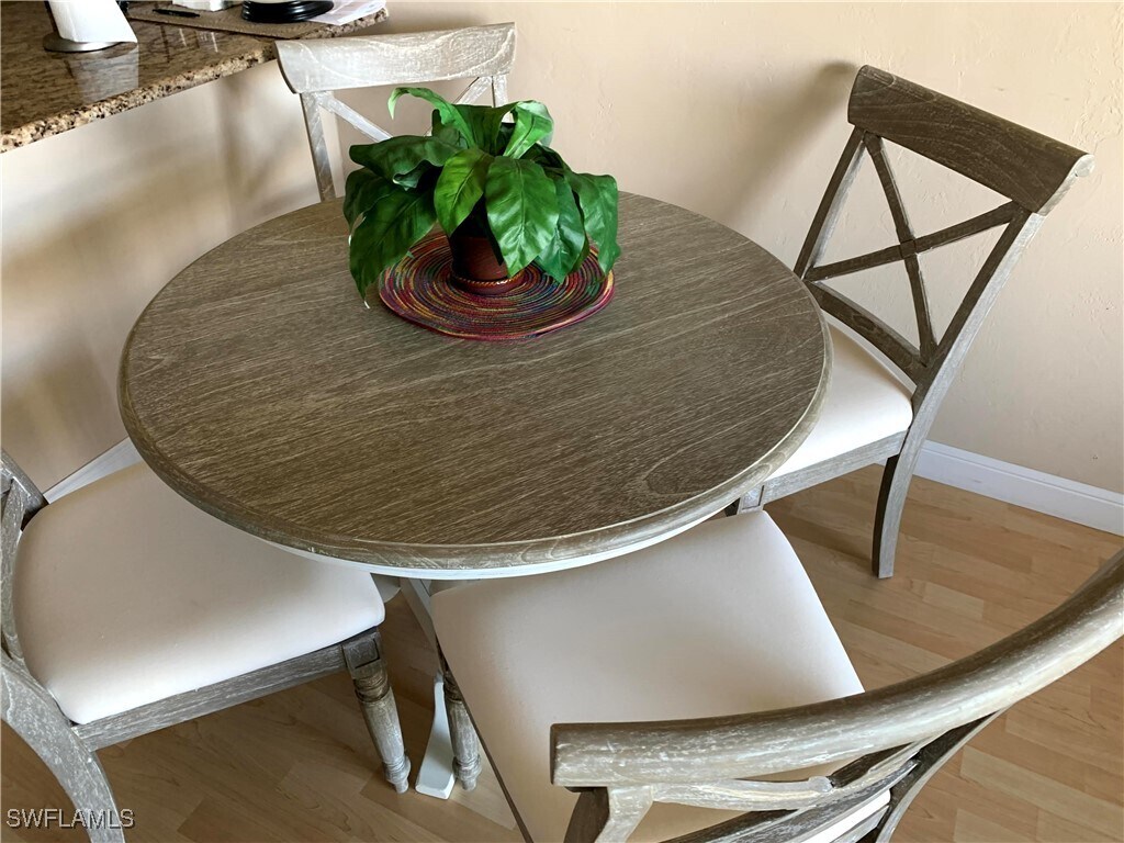 Building Photo - 260 Southbay Dr