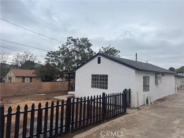 Primary Photo - 10543 Campbell Ave