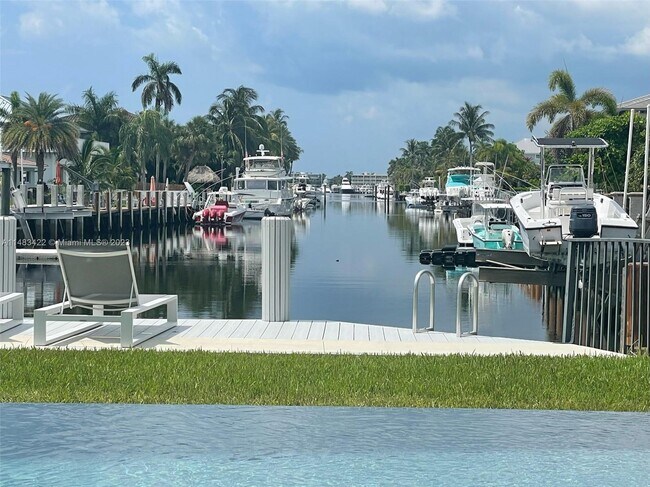 Foto del edificio - 2932 NE 35th Ct