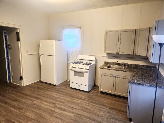 Building Photo - 228 E Harrison St