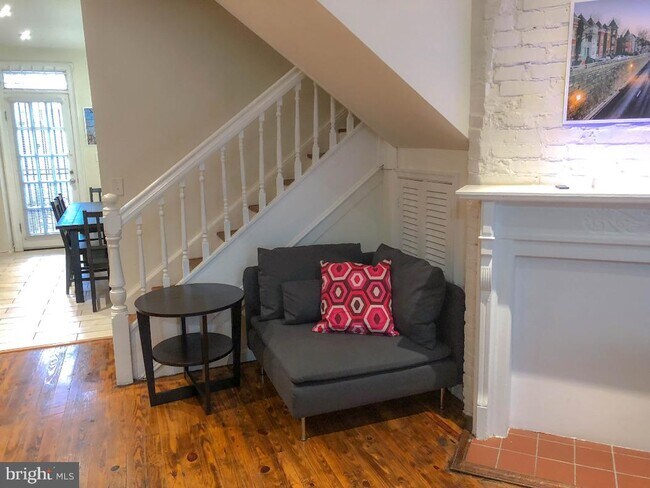 Foto del edificio - 410 Elm St NW