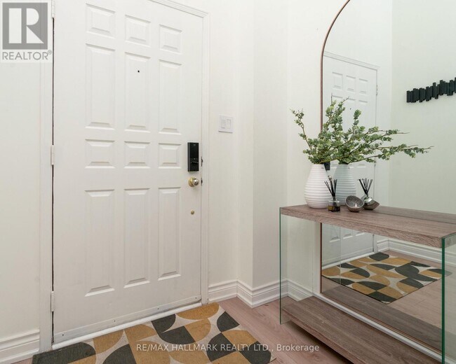 Building Photo - 95 Weldrick Rd E