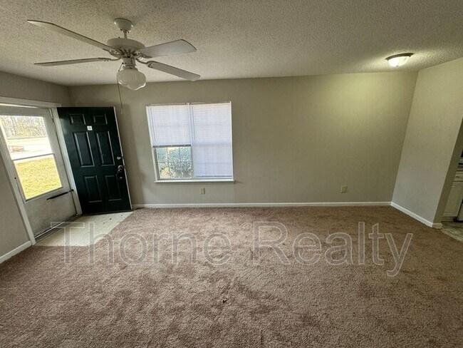 Foto del edificio - 2250 Sherwood Ave