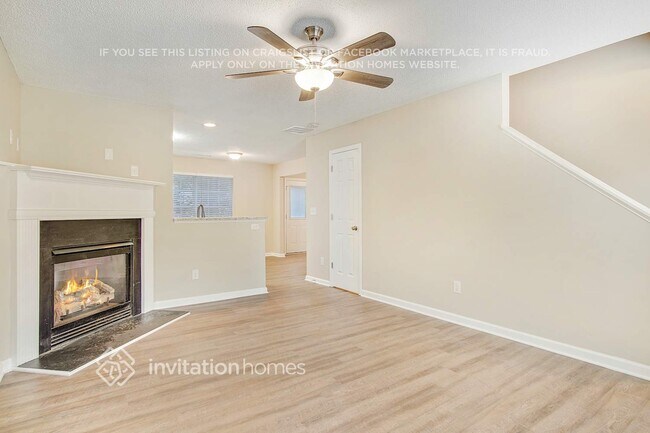 Foto del edificio - 408 Kendall Ln