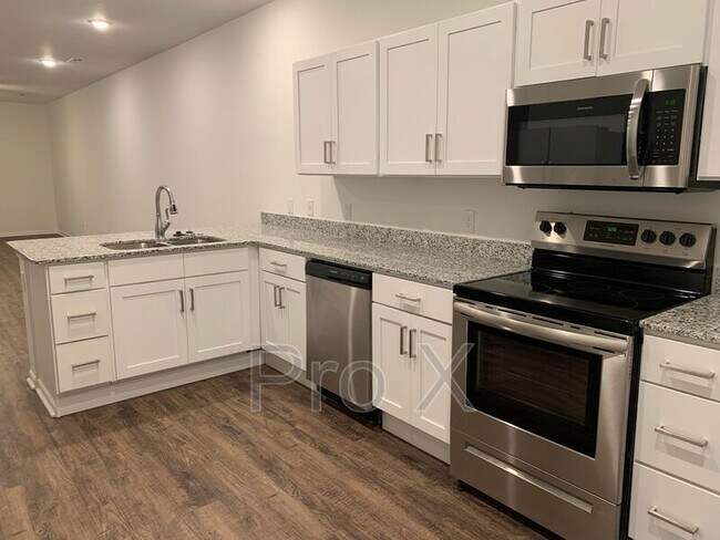 Building Photo - 401 Alex Jordan Dr.