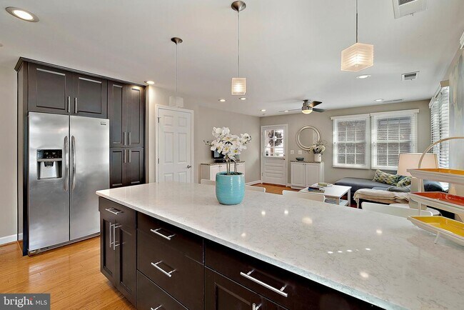 Foto del edificio - 112 S Fayette St