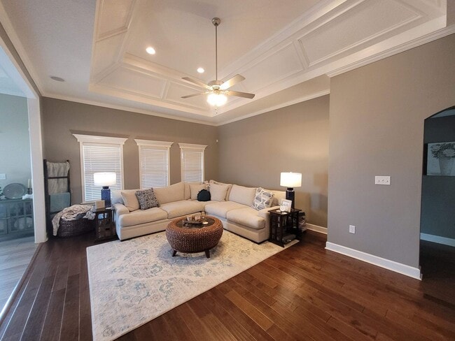 Building Photo - Exquisite Southern Living: 3BR/2BA Gem with Modern Touches, Fenced Yard, and Community Pool in Be...