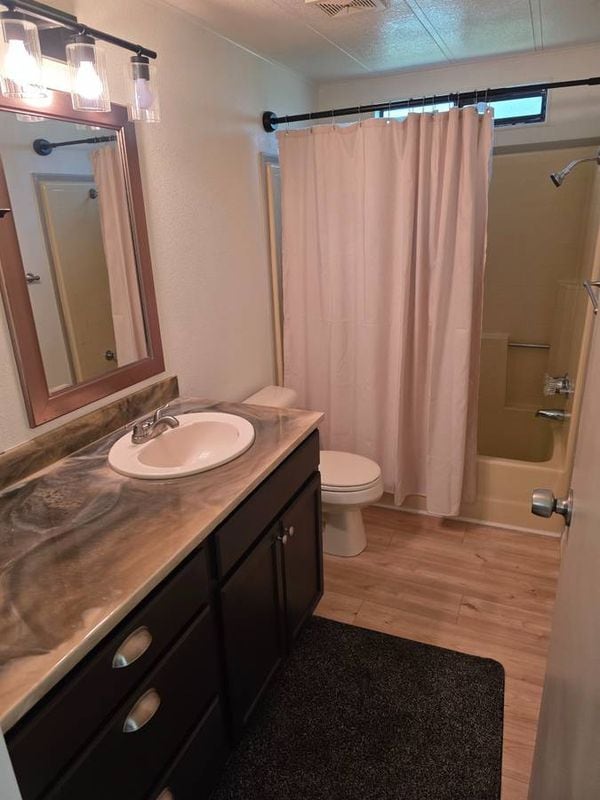 Foto del edificio - 20615 Conestoga Trail