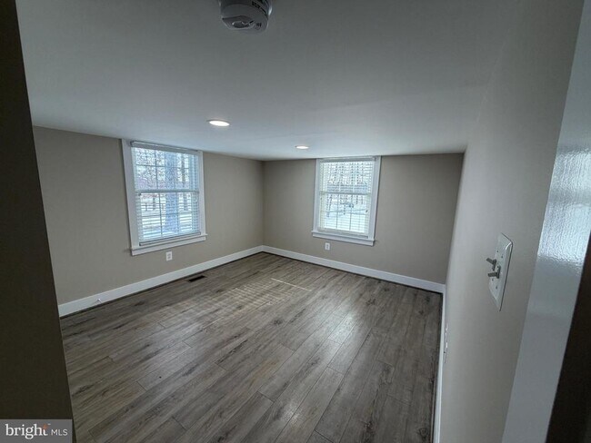 Foto del edificio - 6480 Vint Hill Rd