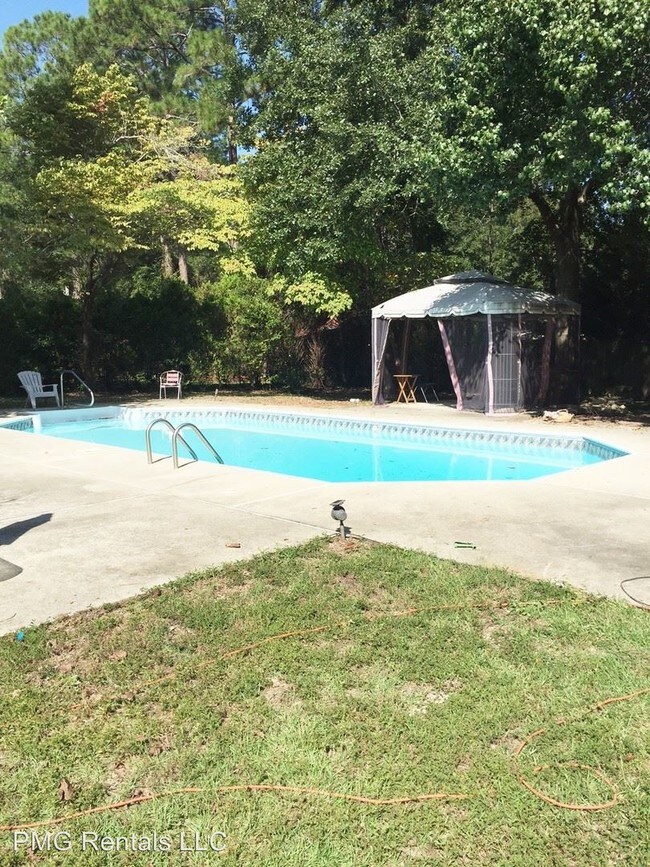 Foto del edificio - 207 Wildwood Dr