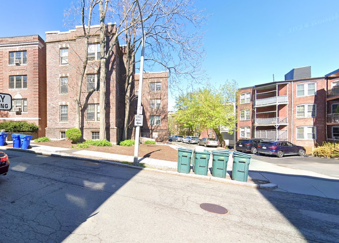 Primary Photo - 9 Saint James St