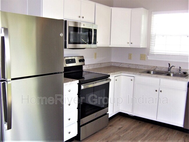 Foto del edificio - 3729 Lacebark Dr
