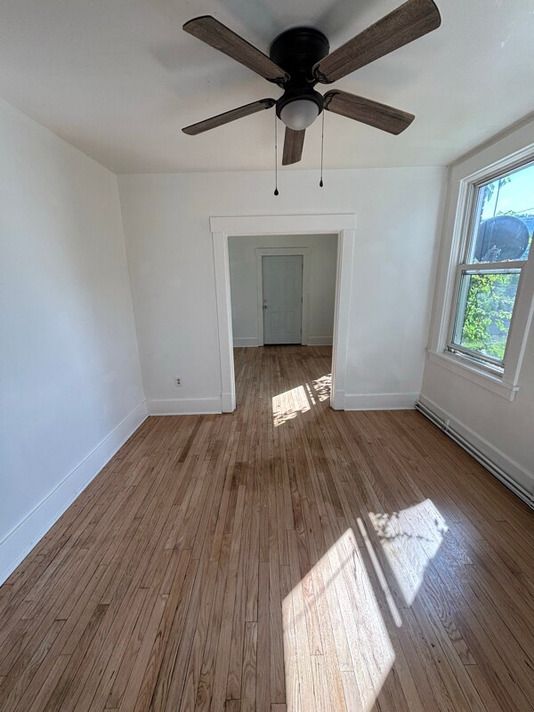 Foto del edificio - 702 Airbrake Ave