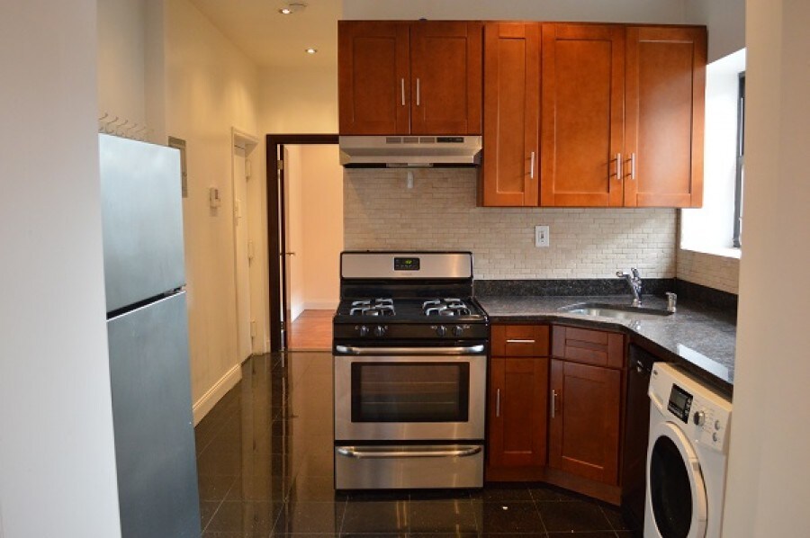 Kitchen - 960 Amsterdam Ave