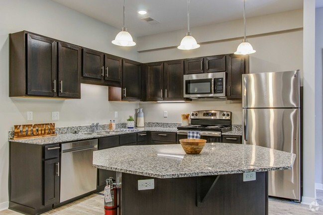 Granite Countertops - Eagles Landing Apartments