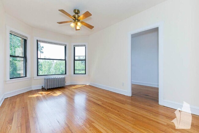 Foto del edificio - 2647 N Spaulding Ave