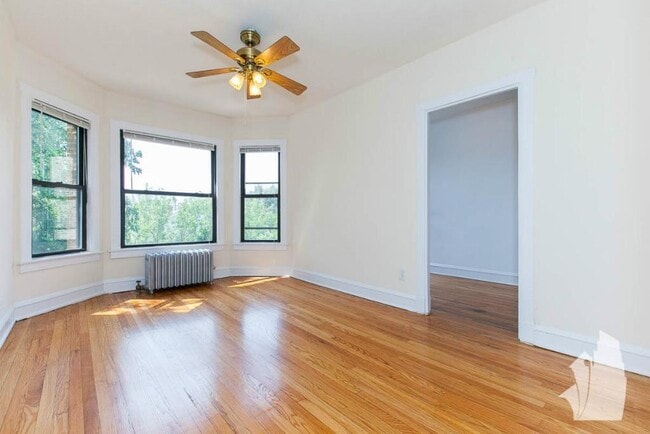 Building Photo - 2647 N Spaulding Ave