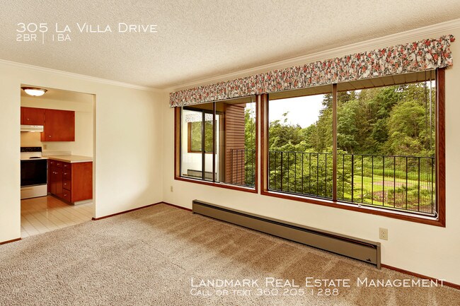 Building Photo - 305 La Villa Dr