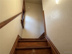 Building Photo - 430 Colvin Ave